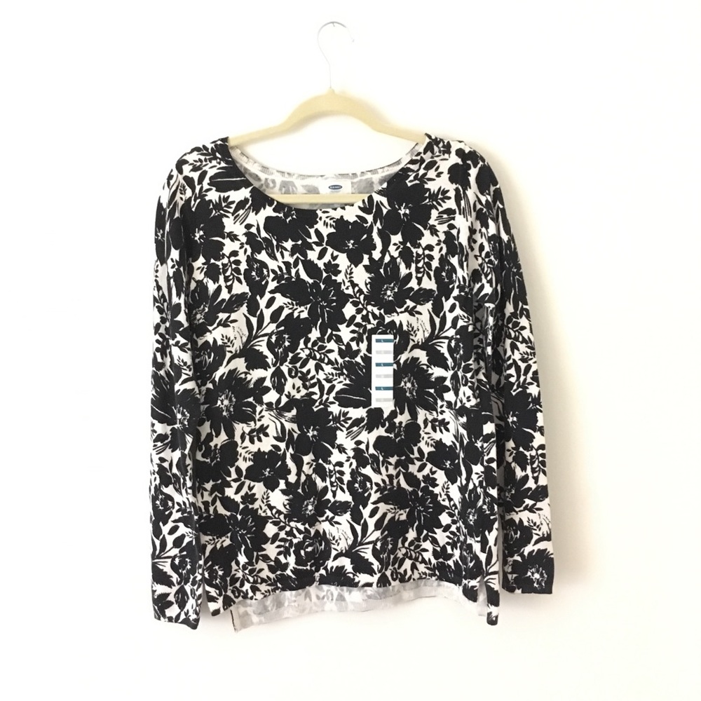 Old Navy black and white floral long t-shirt
